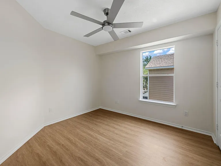 17602 Bering Bridge Ln — Photo 14