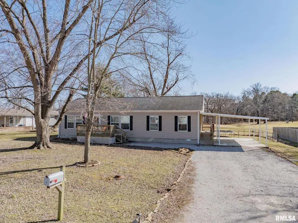 2 Lakedale Dr, Salem, IL 62881