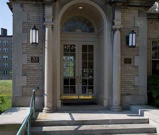 2nd image of 33 Gates Cir #9A