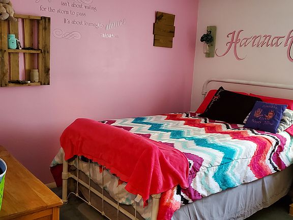 5th image of 112 Sandalwood Dr