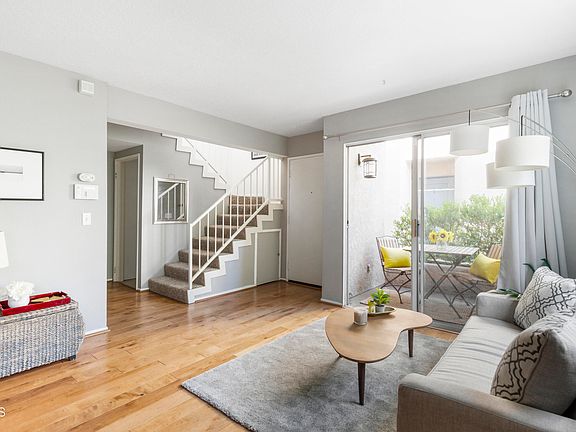 5th image of 77 N Michigan Ave APT 12