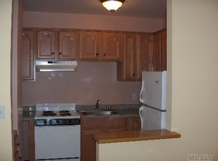 101 Maple Ave APT 2, Sea Cliff, NY 11579