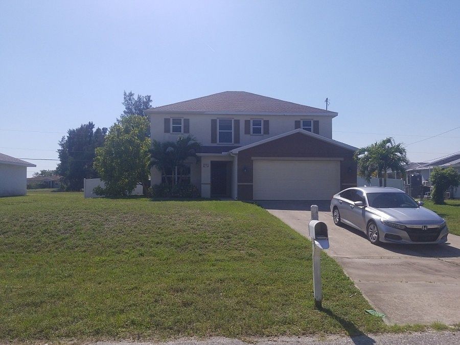 1st image of 1824 NE 6th Ave