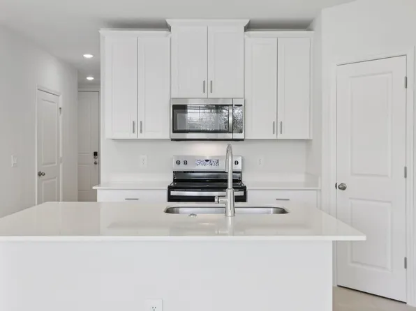 16285 Bird Of Paradise Ave, Clermont, FL 34714