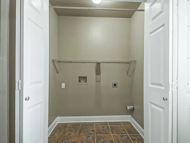 13080 Burgess Ave #8 — Photo 14