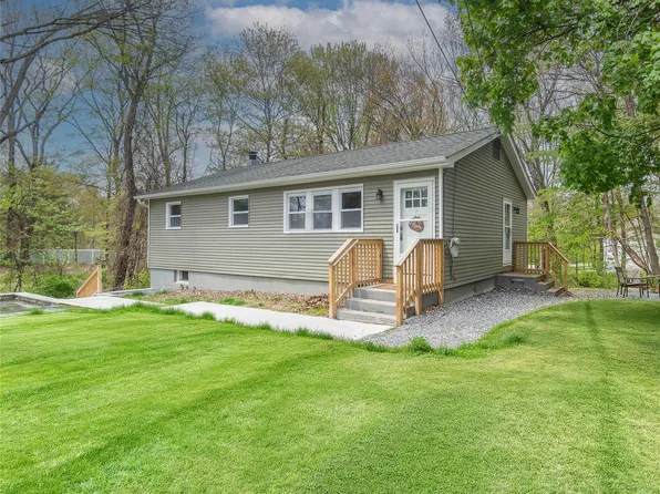 55 Elk Rd, Hopewell Junction, NY 12533