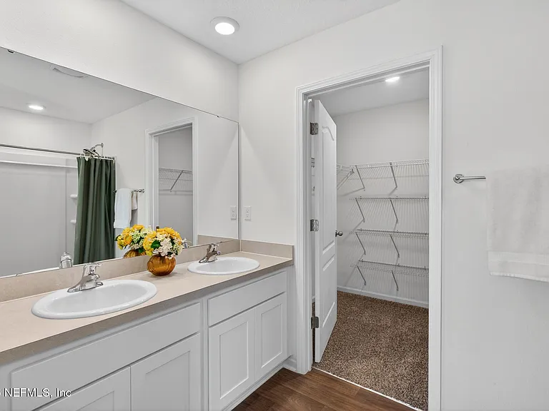 163 Silver Birch St — Photo 10