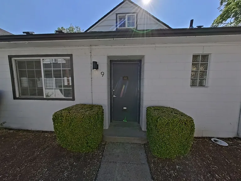 325 W 12th Ave — Photo 10