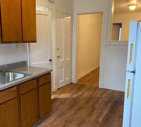 2nd image of 2345 38th St APT 1