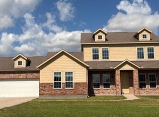 651 Lakeland Cir, Rosharon, TX 77583