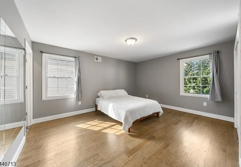128 Baltimore Ave — Photo 2