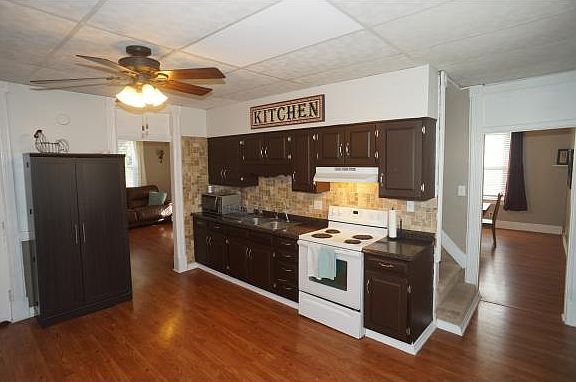 5th image of 718 Central Ave