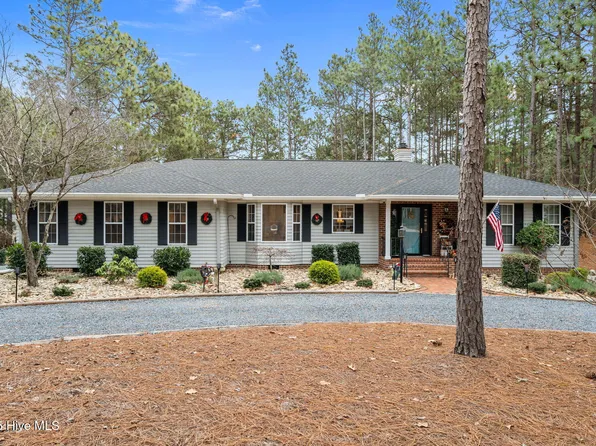247 Longleaf Drive, West End, NC 27376