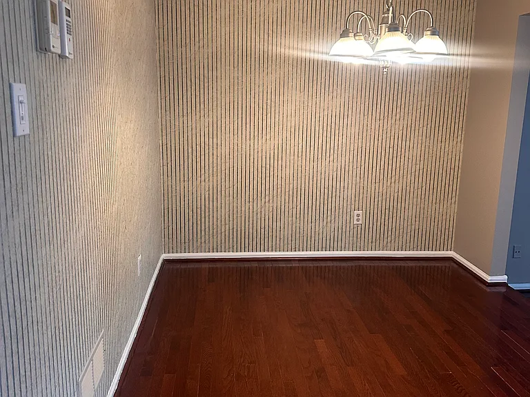 5435 King Arthur Cir — Photo 18