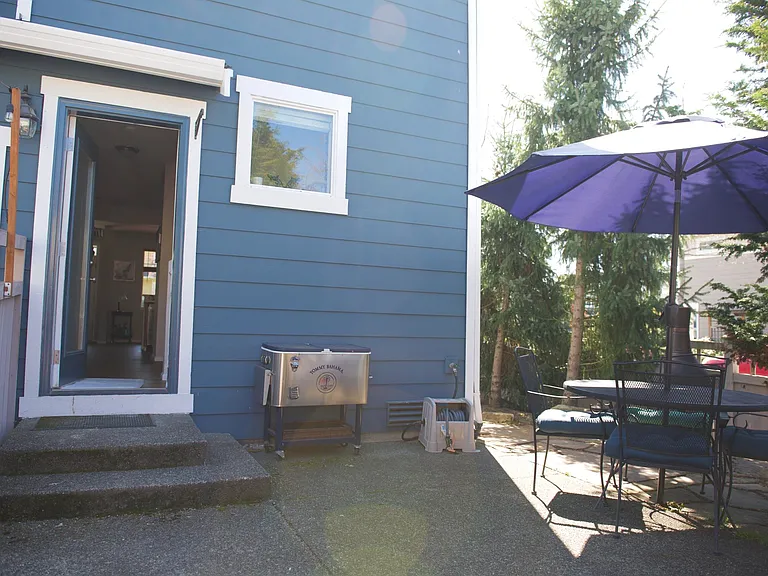 2509 NE Jewell Ln — Photo 16