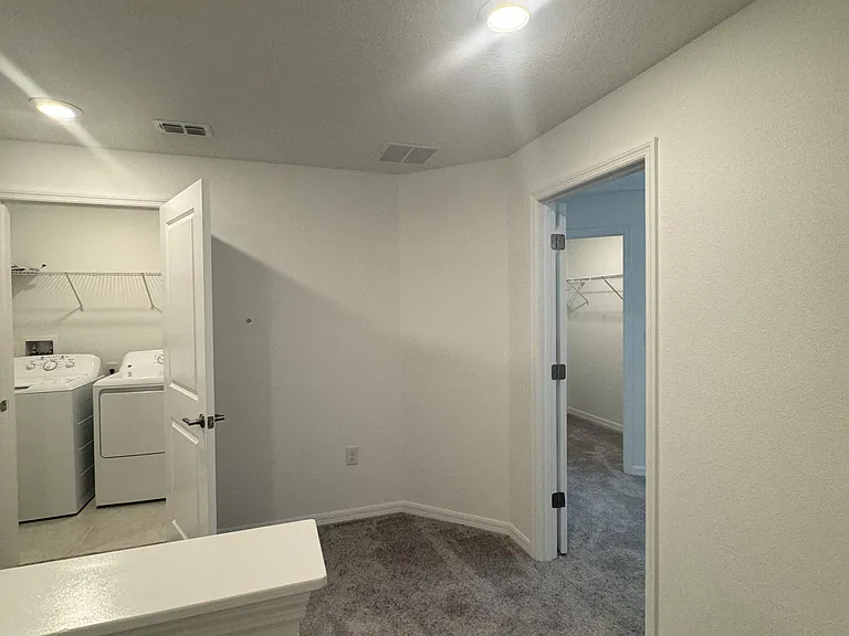 8299 Crescent Oaks Dr — Photo 8