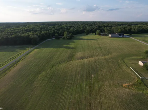 Carbide Ln, Keokuk, IA 52632