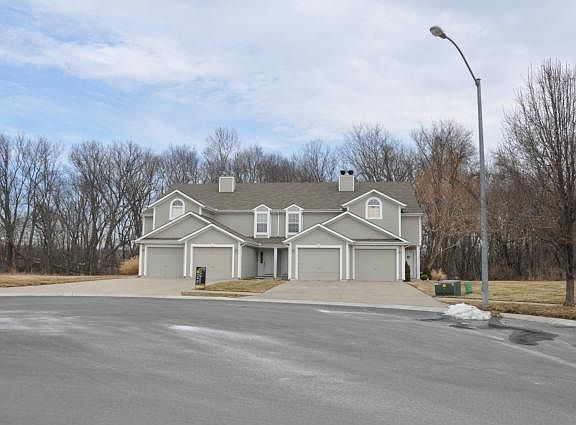 4th image of 5674 NW Plantation Dr