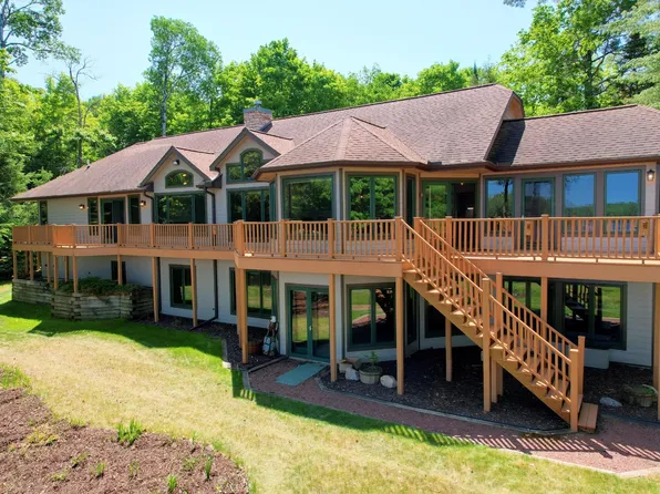 6621 Eaglesham Rd, Three Lakes, WI 54562