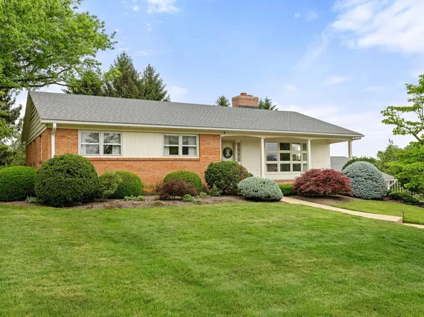 736 Hillview Dr, Dayton, VA 22821