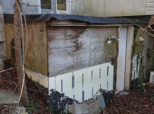 102 Fort Salonga Rd, Centerport, NY 11721