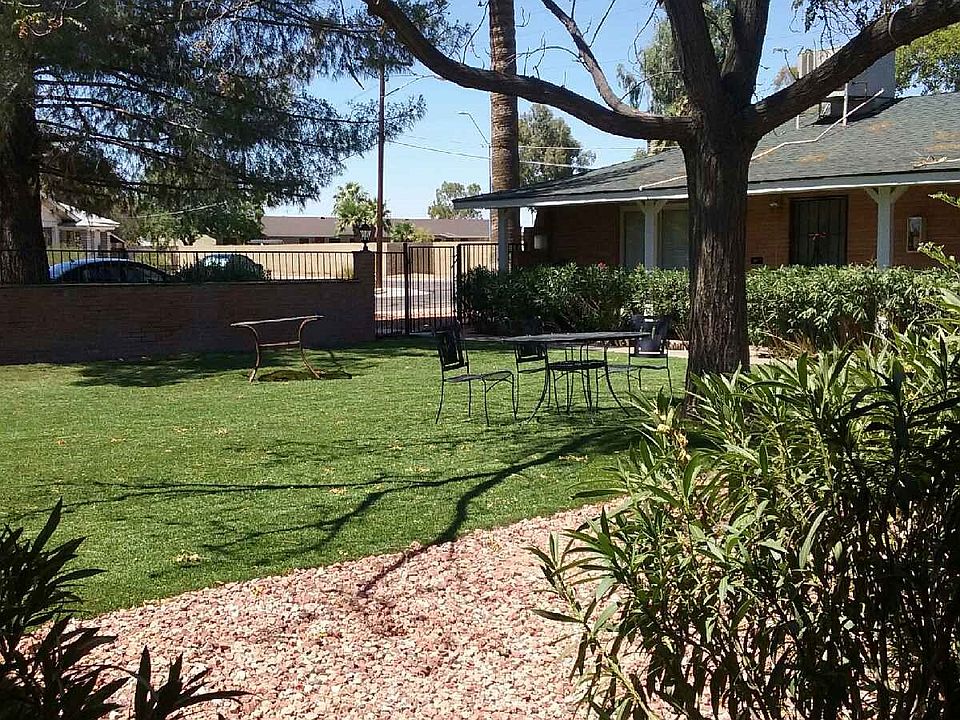 Court Yard 2_07272016