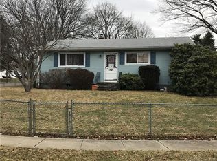 30 Milhaven Dr, West Haven, CT 06516