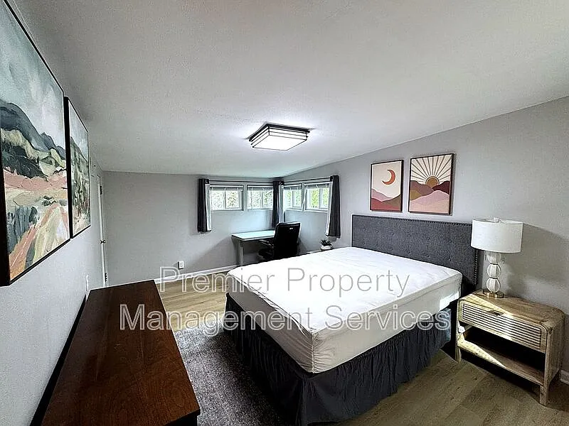 1 bed, 1.0 bath, 900 sqft, $1,200 — Photo 4