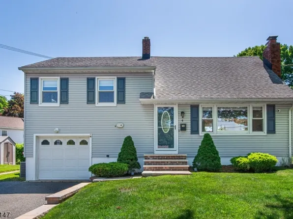 4 Valley View Dr, Mine Hill Twp., NJ 07803