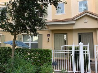 645 Hangnest Ln, Lake Mary, FL 32746