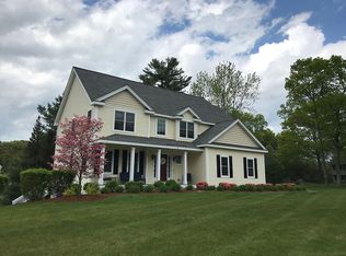 5 Chickering Ln, Ashland, MA 01721