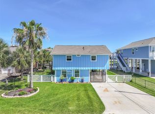 22205 Frio Dr, Galveston, TX 77554