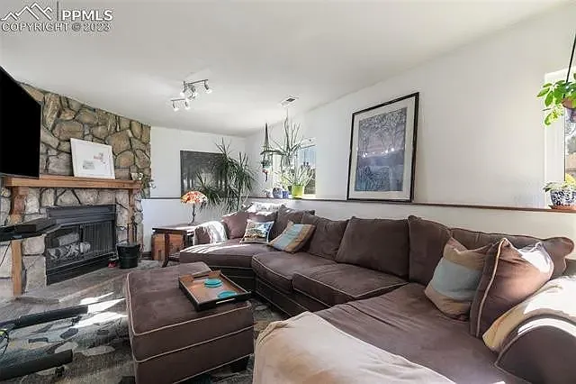 3905 Red Cedar Dr — Photo 13