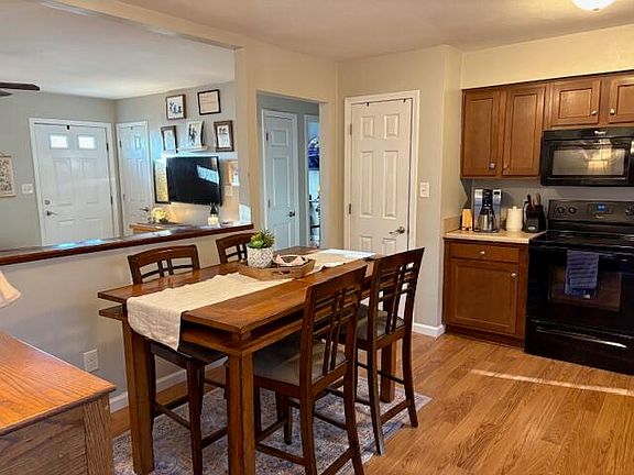 4th image of 6331 Meacham Rd