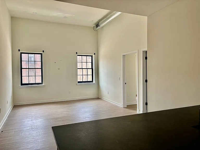 Freedom Lofts — Photo 5