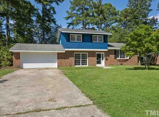 413 Dixie Dr, Selma, NC 27576