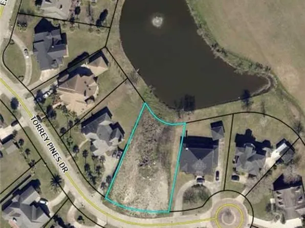 140 Torrey Pines Dr, New Orleans, LA 70128