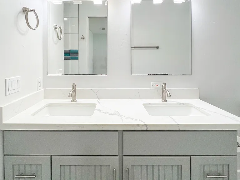 1415 S Oakley Pl — Photo 26