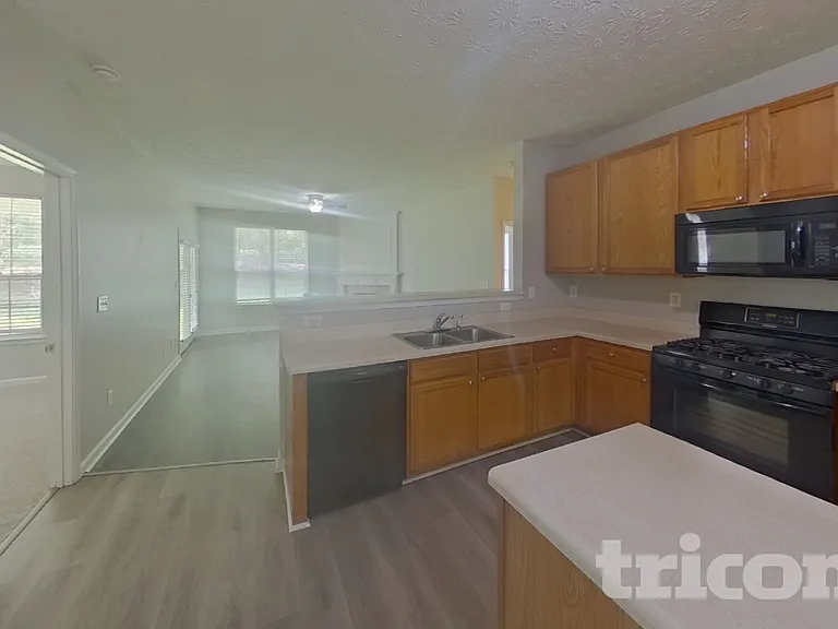 3329 Coach House Ct — Photo 9