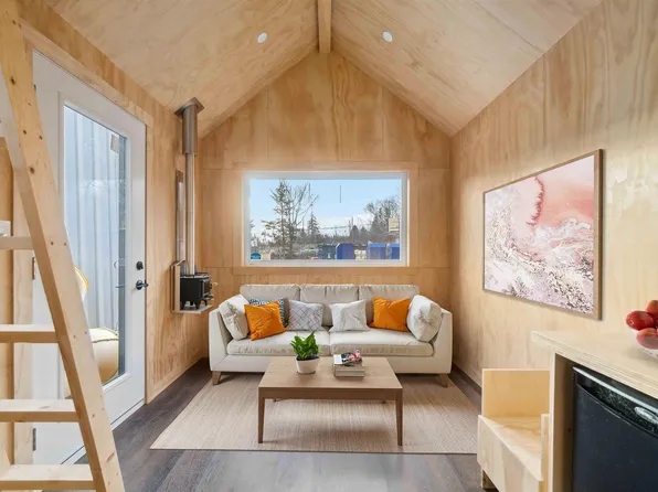 LOT 6 Lavender Cove Rd, Queens, NS B0T 1T0