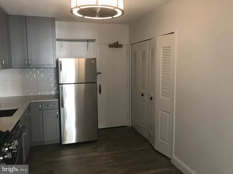 3705 S George Mason Dr #1903S — Photo 7