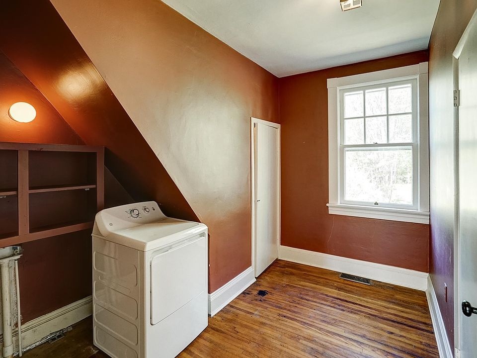 28th image of 1421 Arrington Rd