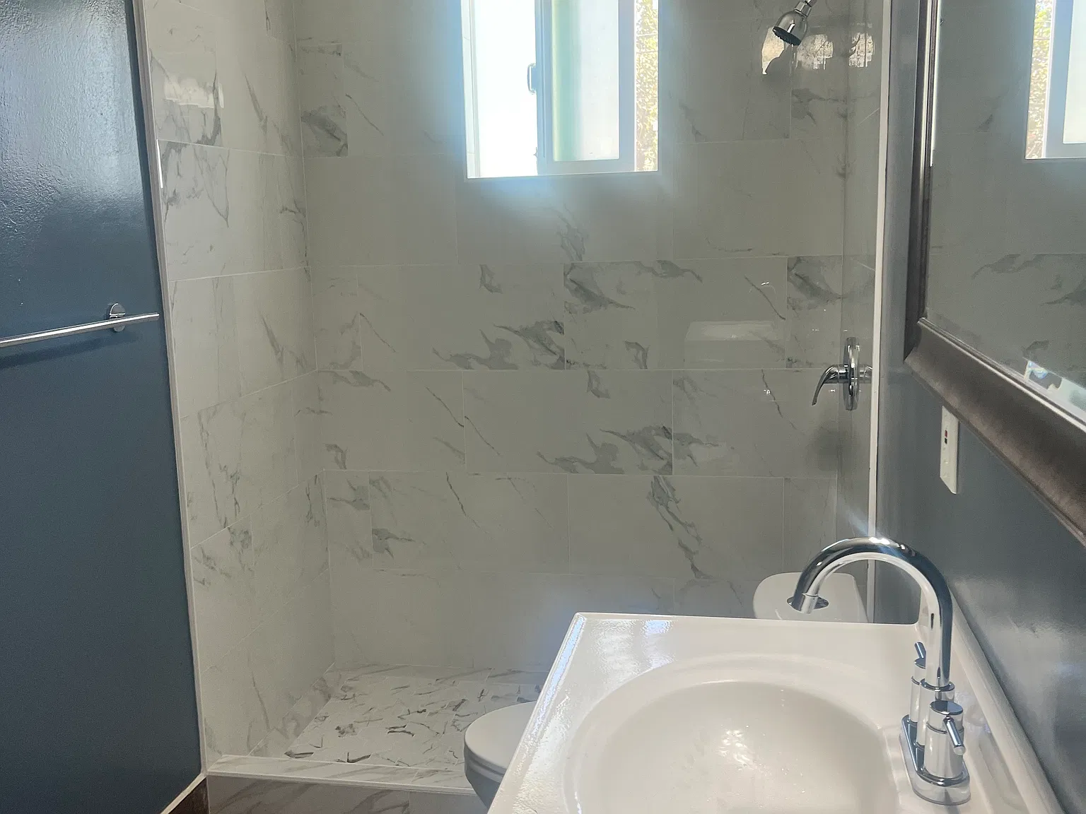 3 bed, 960 sqft, $1,750 — Photo 3