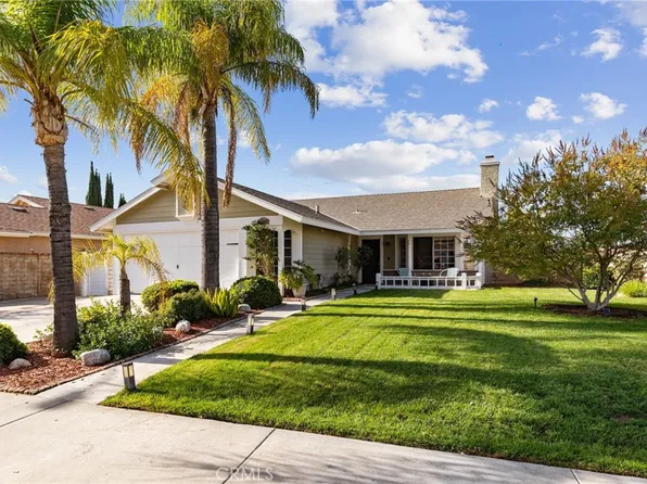 27819 Sumner Ave, Santa Clarita, CA 91350