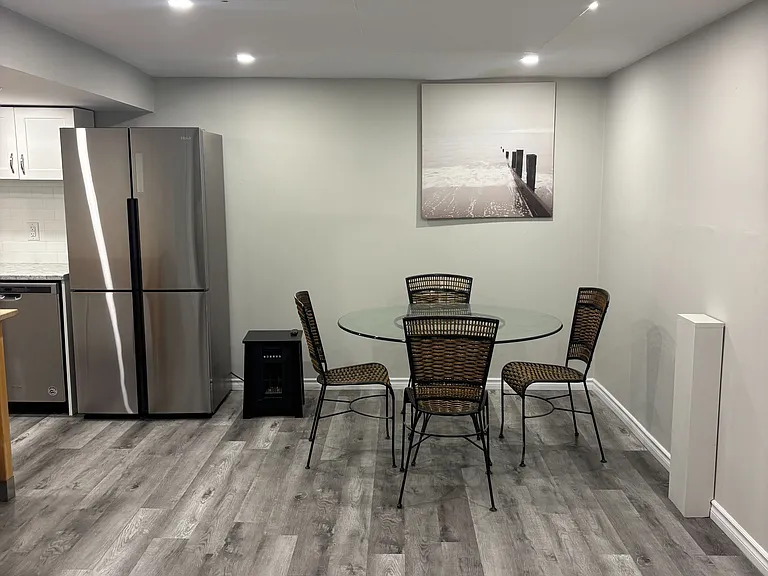 38 Manor Rd — Photo 2