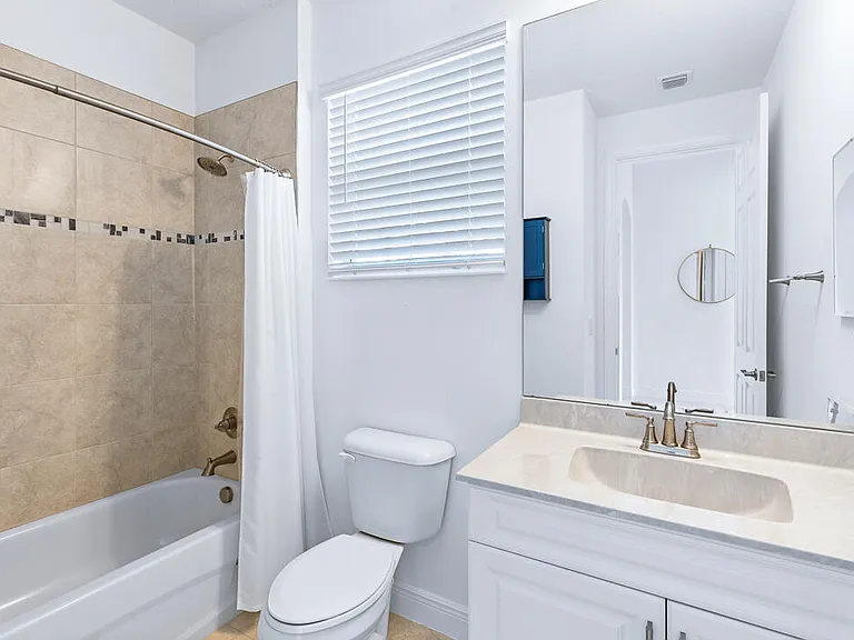 2590 Bella Vista Cir — Photo 18