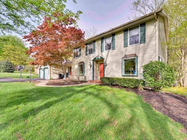 1317 King Arthur Dr, Lafayette, IN 47905