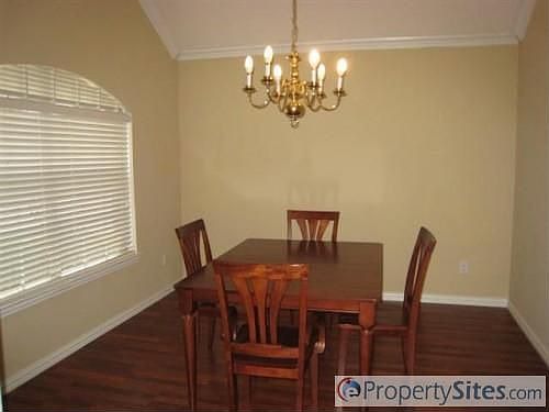 3rd image of 2506 Brookwood Ln