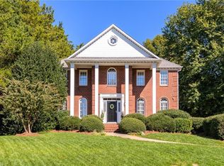 4025 Huntscroft Ln, Winston Salem, NC 27106