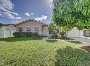 9312 SW 2nd St, Boca Raton, FL 33428